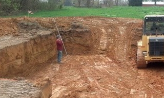 Выкопать котлован под фундамент в Шумерле - от 2592 руб. | 2Землекопа-Шмр